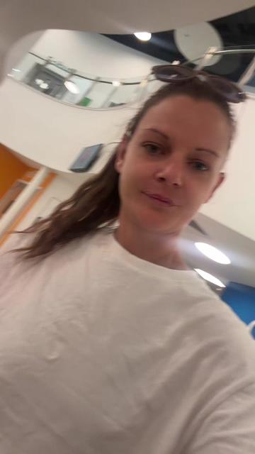 @justmekayleigh