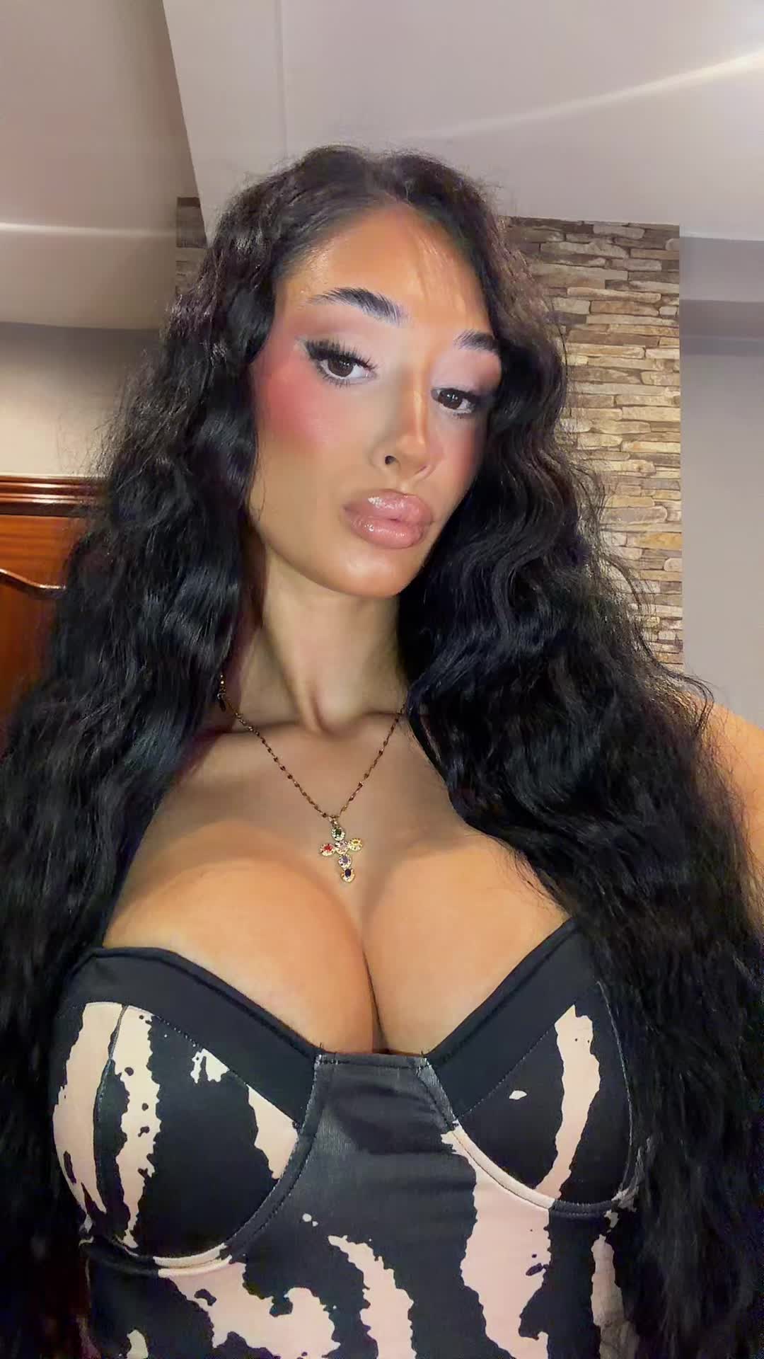 @𝓐𝓘𝓝𝓗𝓞𝓐 ✨