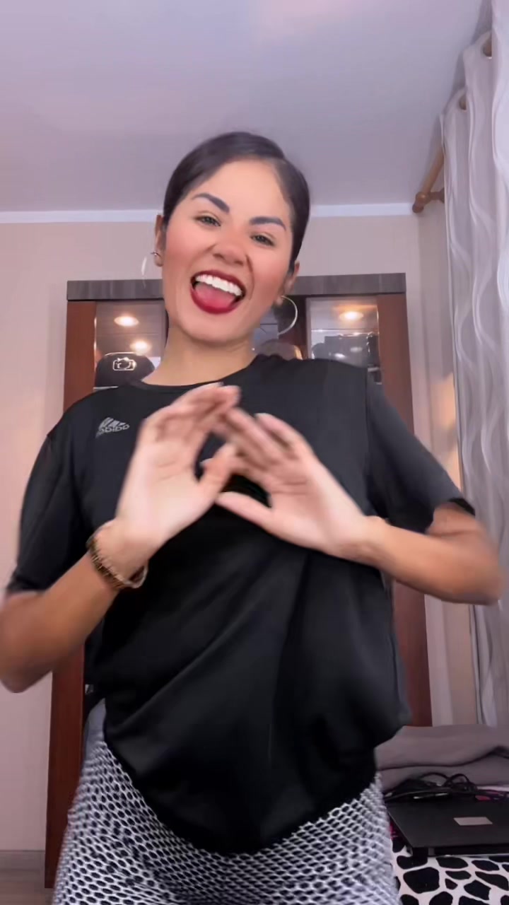 @Erikithap  👮🏽&zwj;♀️🚔💛✨