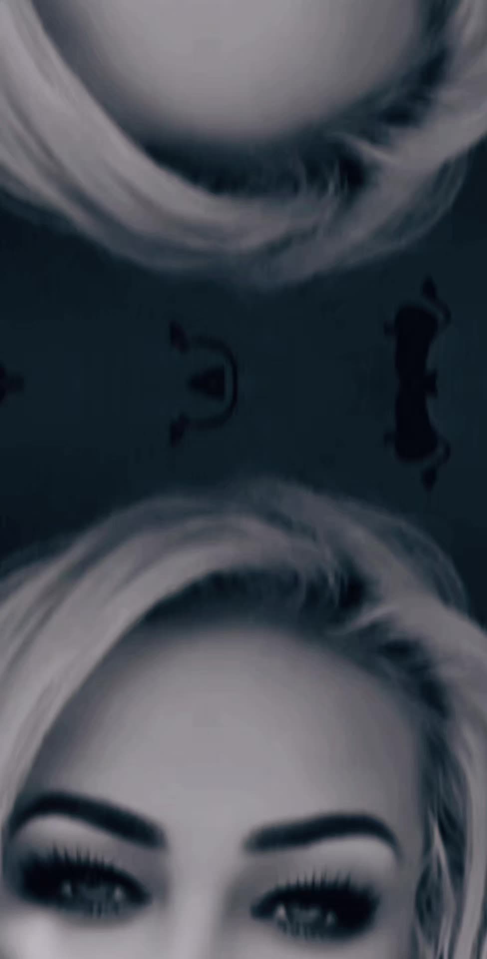 @Vikki