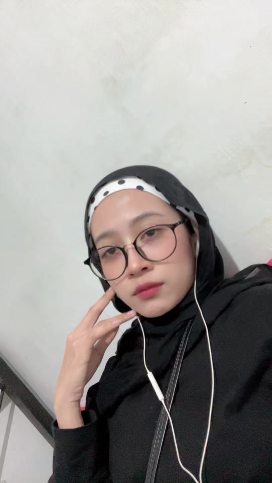 @Tyas Larasati 🌸✨