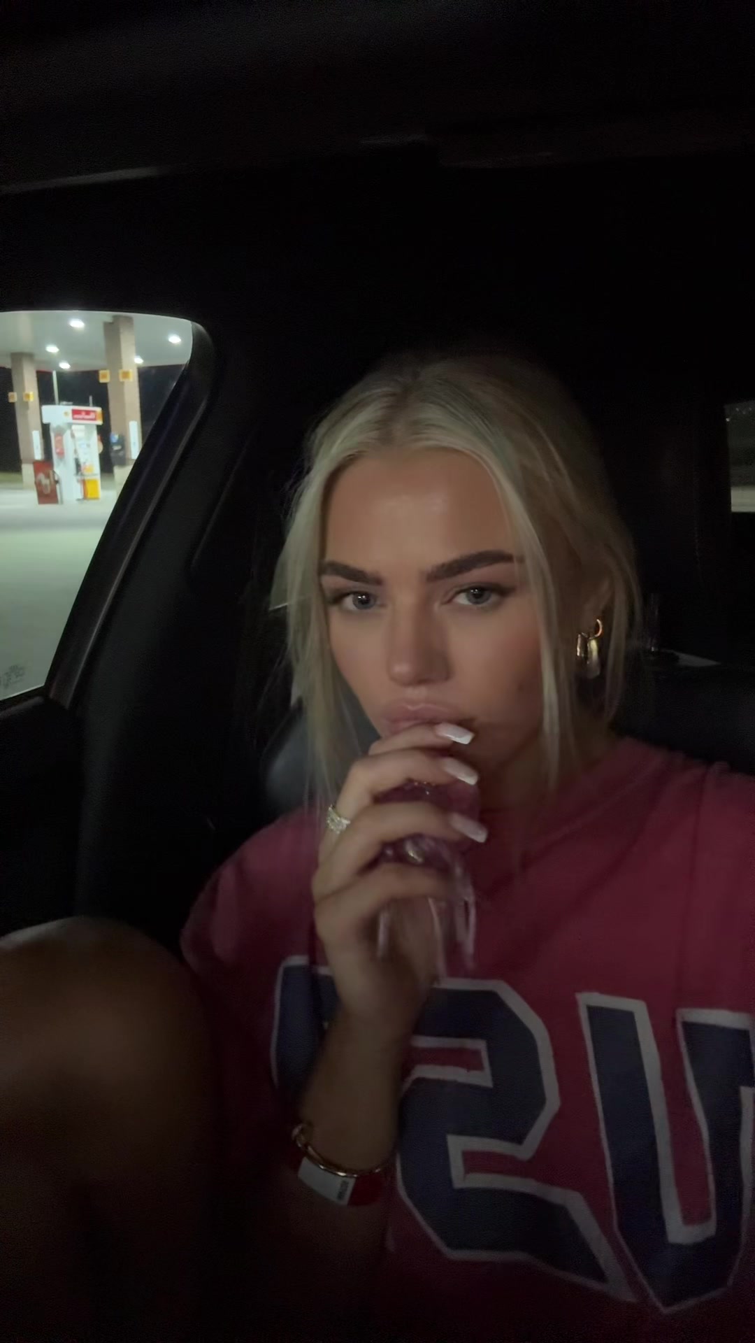 @Lilhep