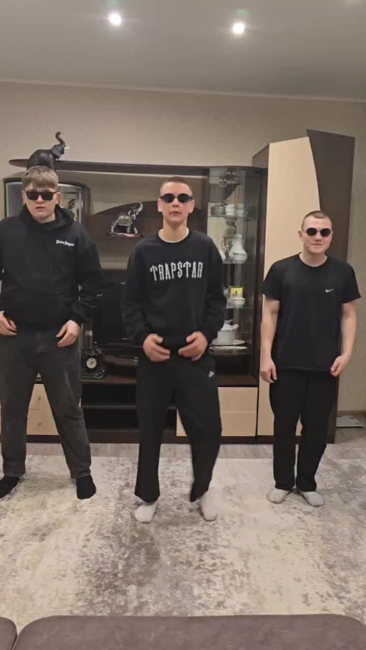 @Мотя😜