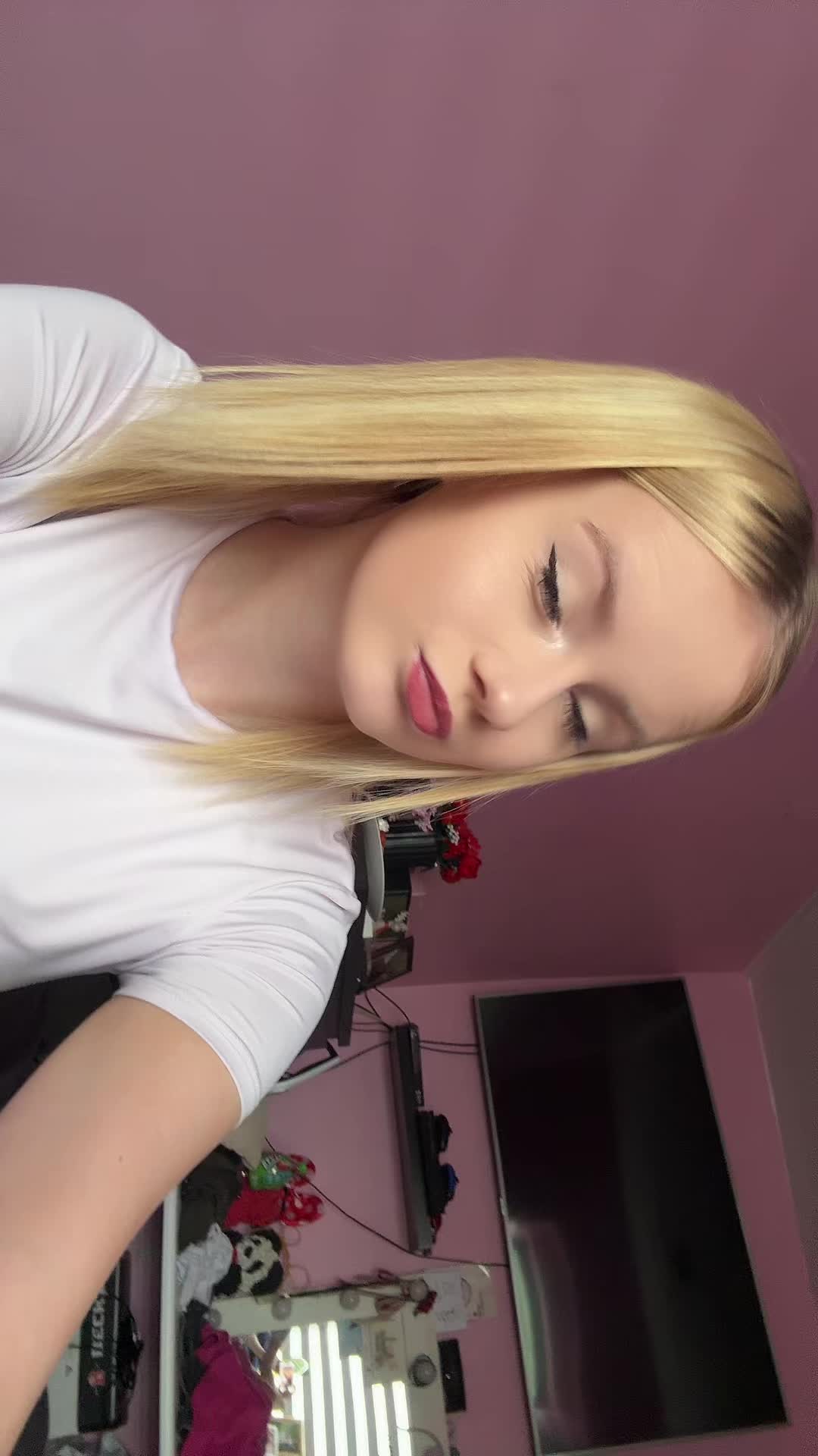 @🫧𝒪𝓁𝒾𝓌𝓀𝒶🫧