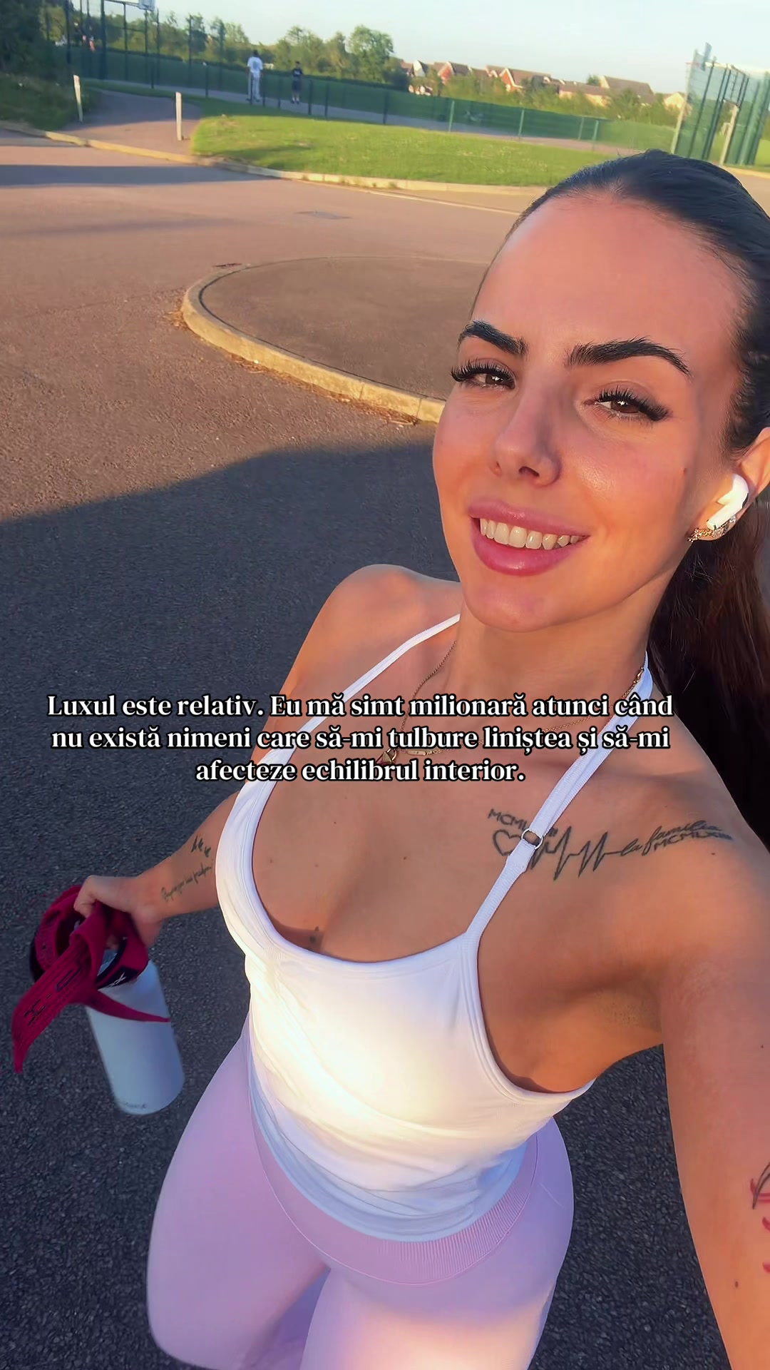 @Adriana 🖤