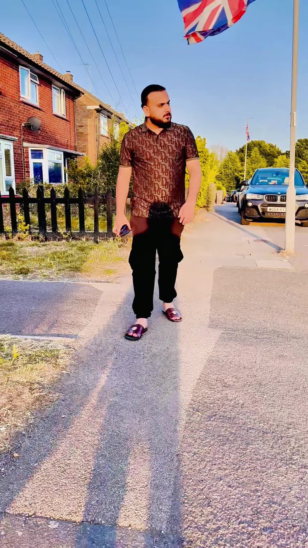 @Nadeem Mughal🇬🇧