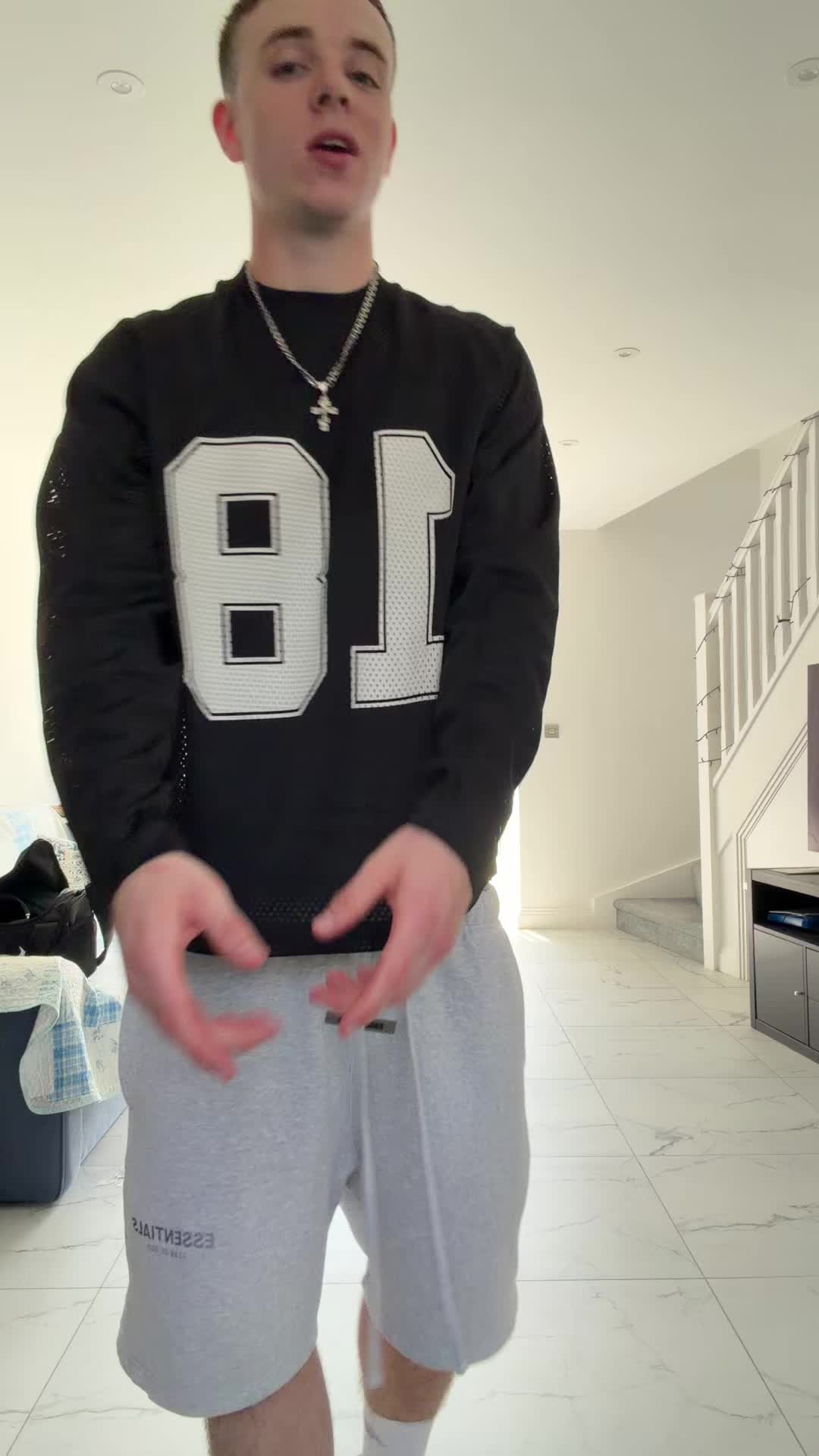 @Den