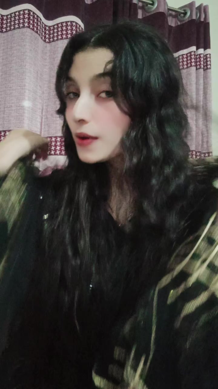 @- রহস্যময়ী