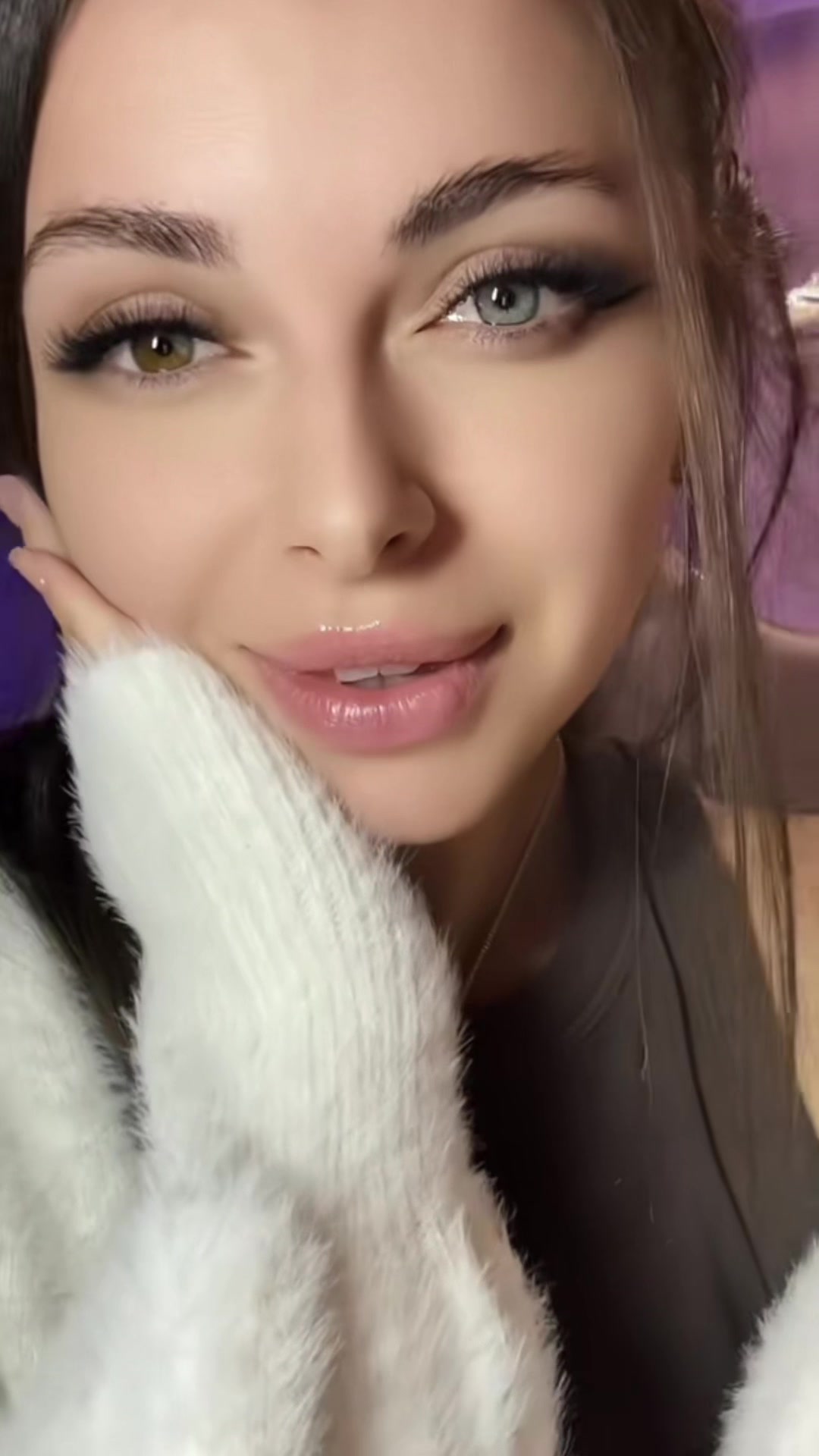 @Девочка с картинки