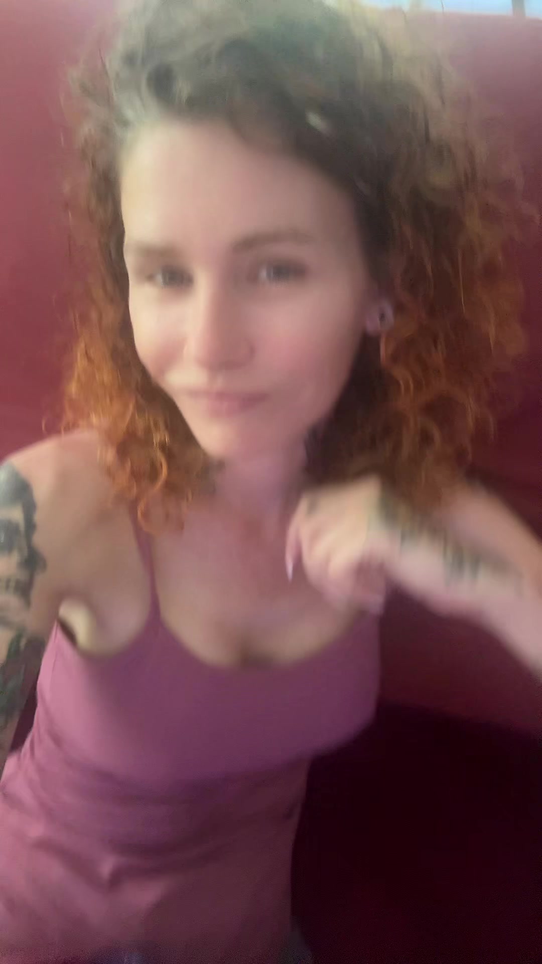 @Curlyhairwithtattoos