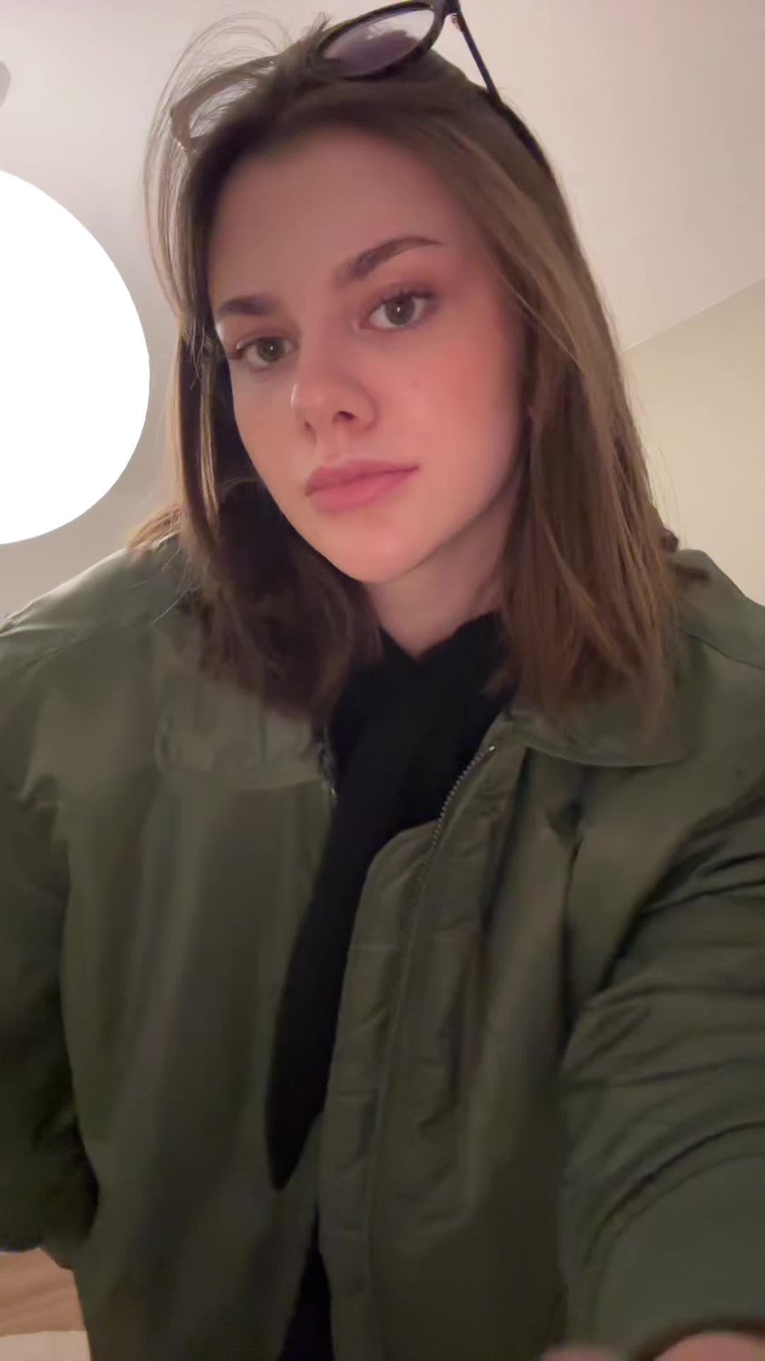 @Leni