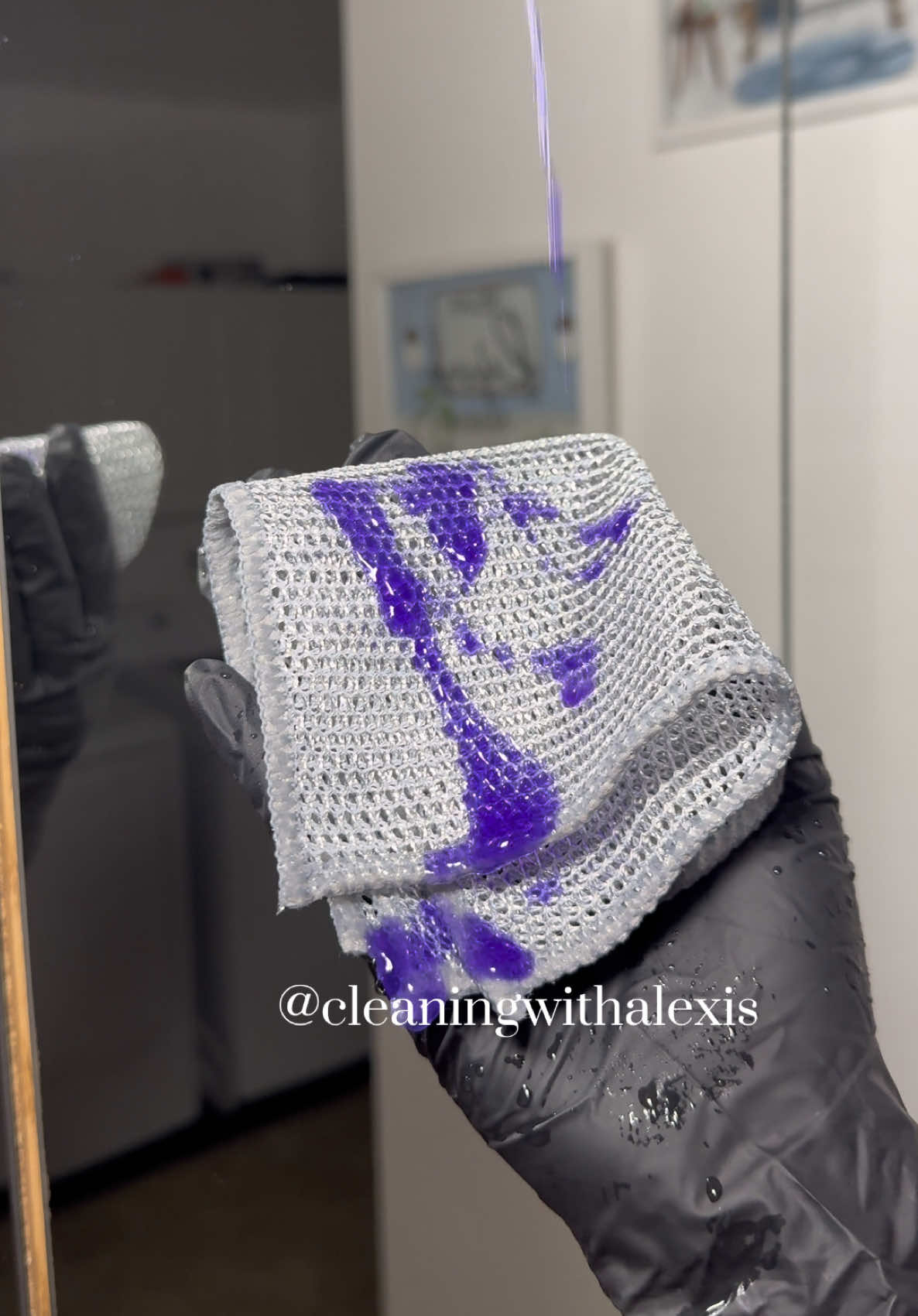 @AlexisCleanASMR