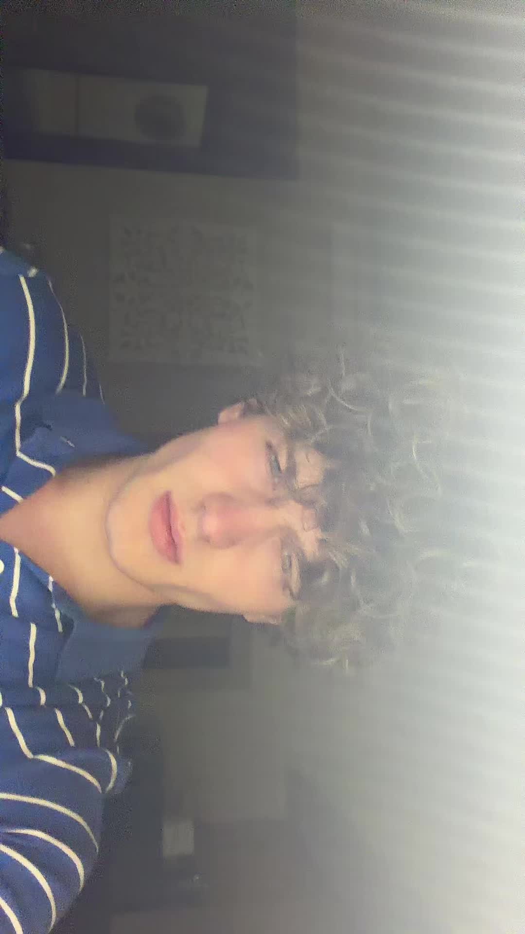 @0zzy