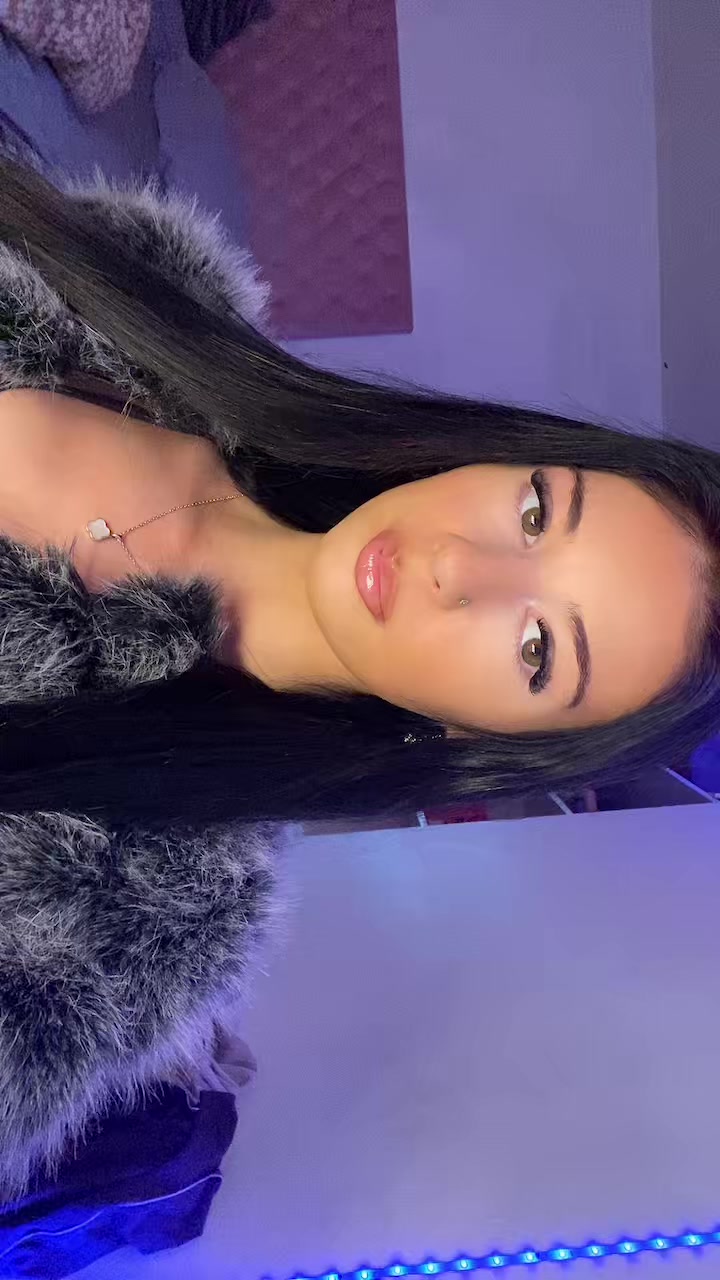 @𝓙𝓸𝓭𝔂 𝓜𝓪𝓬𝓪𝓾𝓵𝓮𝔂🥂🍒