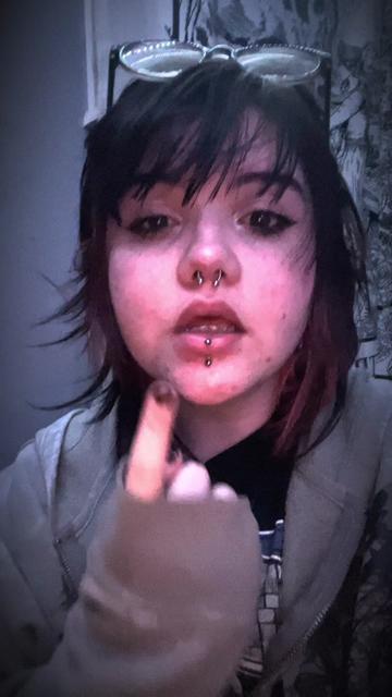 @womanstealerr
