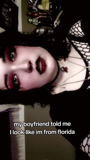 @⛧🖤⛧