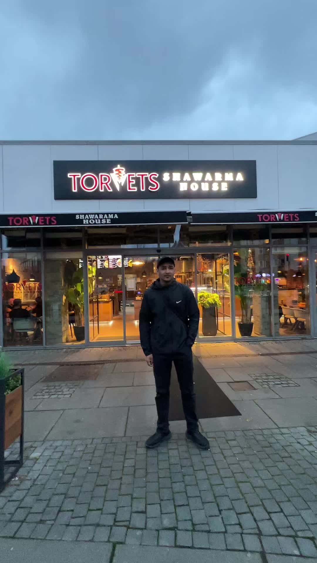@Torvets Shawarma House