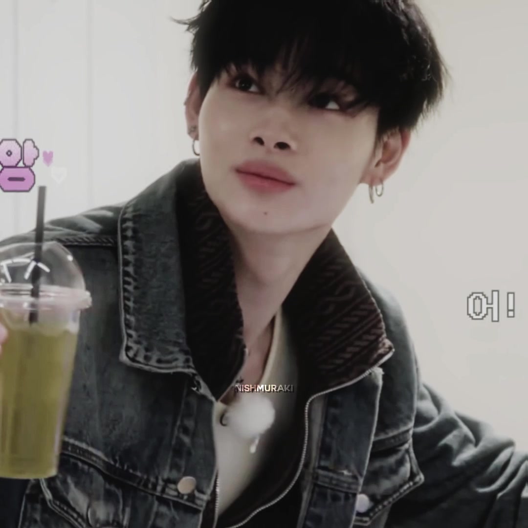 @𝘧𝘢𝘺 𝜗𝜚˚⋆