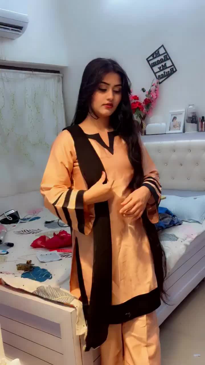 @𝐀𝐟𝐬𝐡𝐚 𝐑𝐨𝐬𝐡𝐚𝐧 🇵🇰