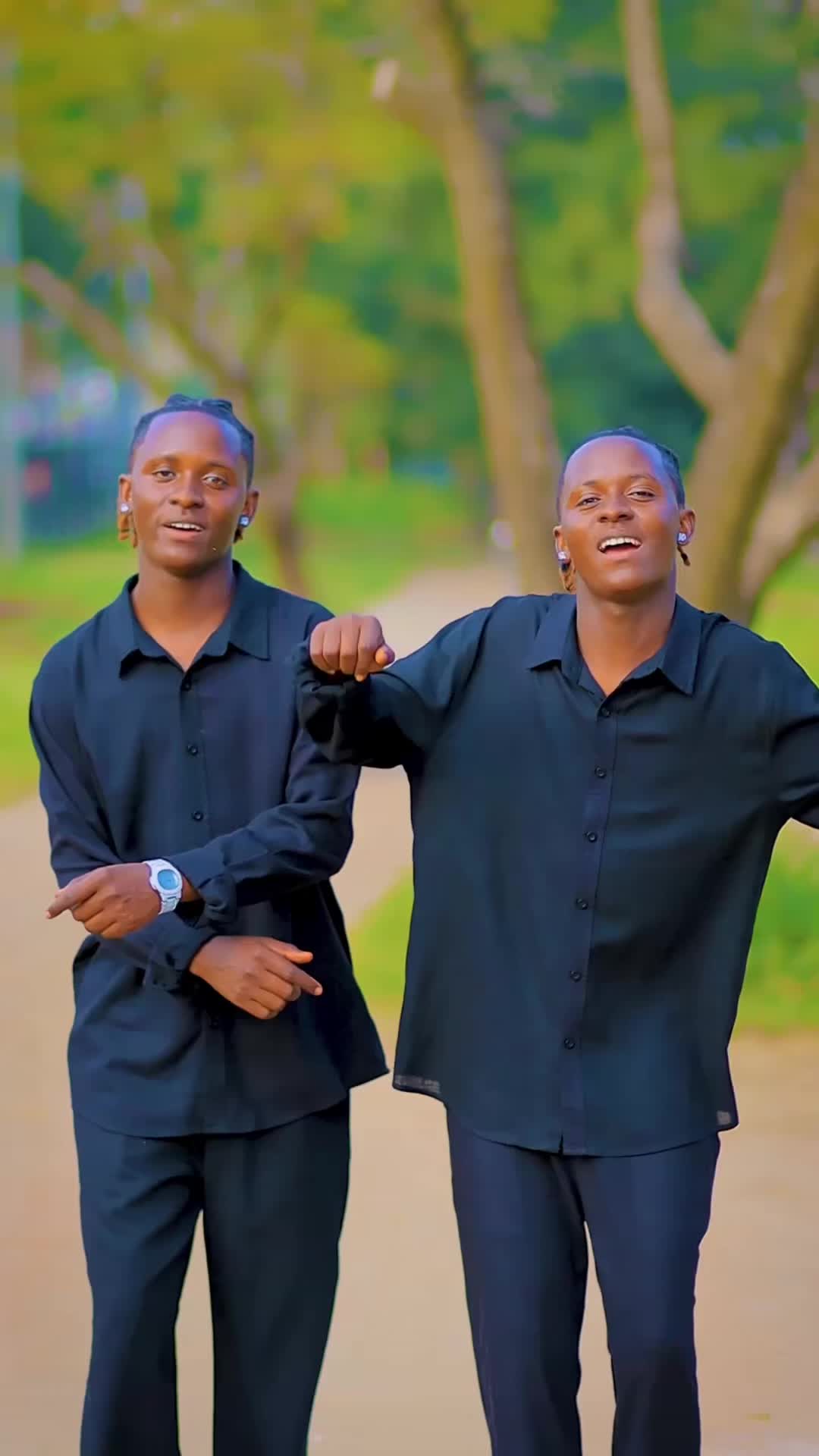 @Twinstars Africana🇰🇪