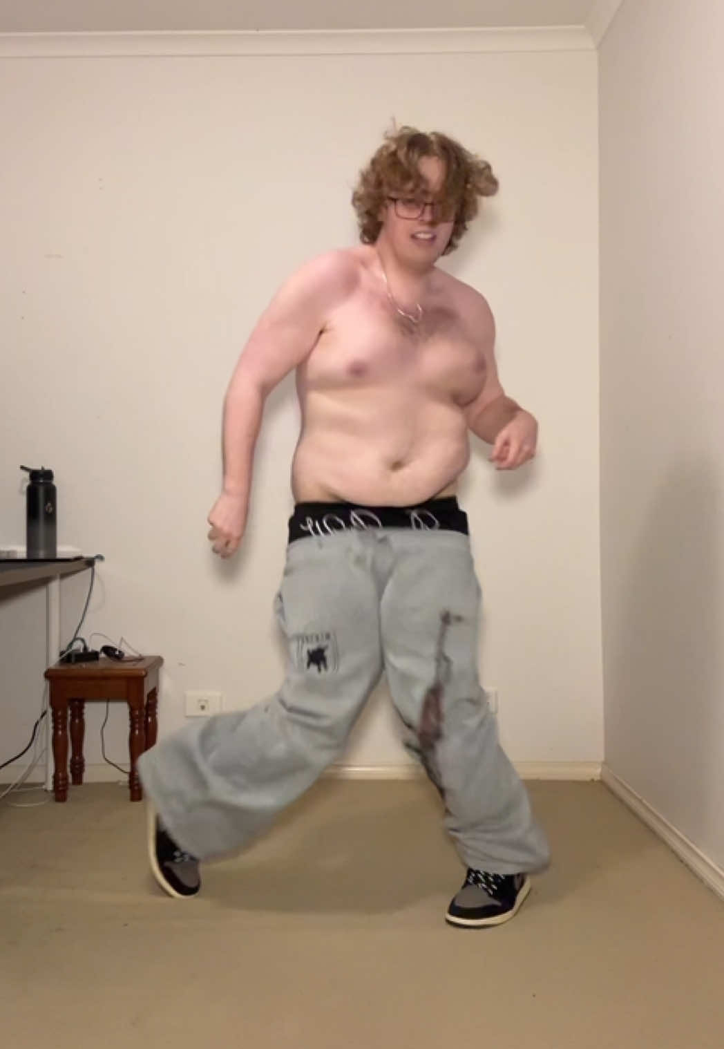 @Maakwithak