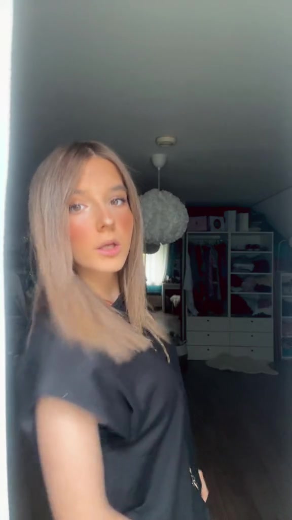 @Ma&euml;va_papp