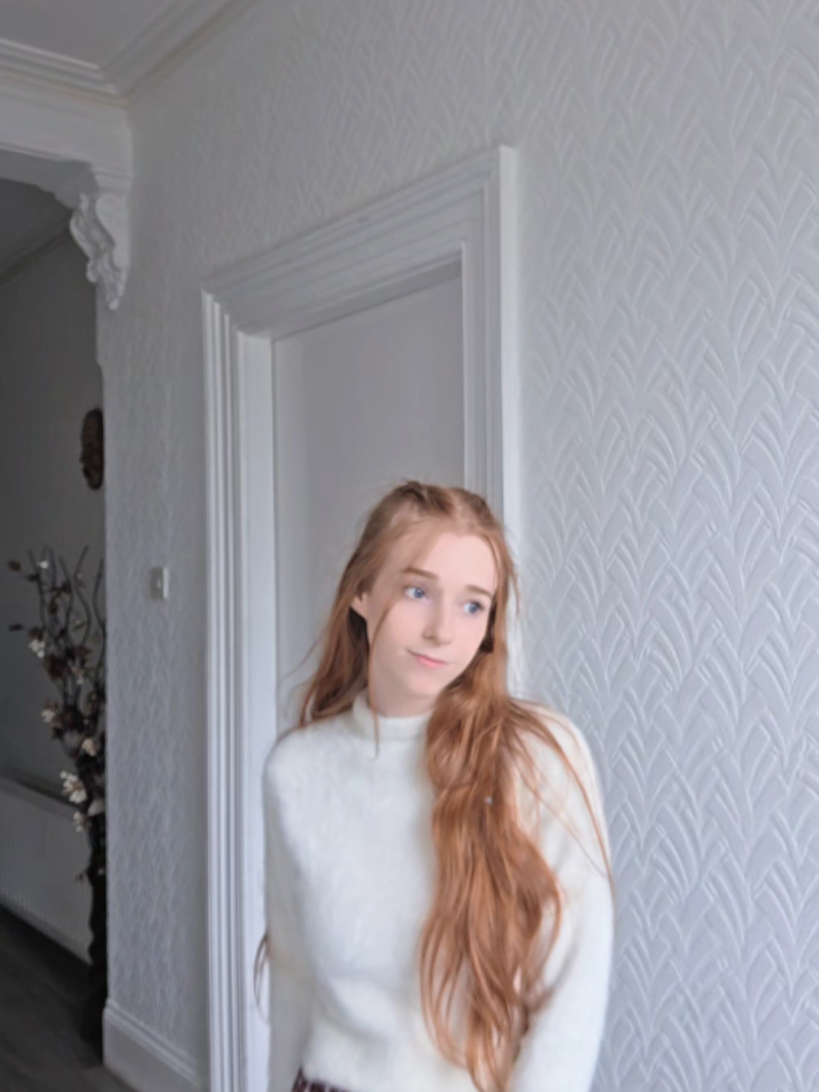 @LilRedCanvas