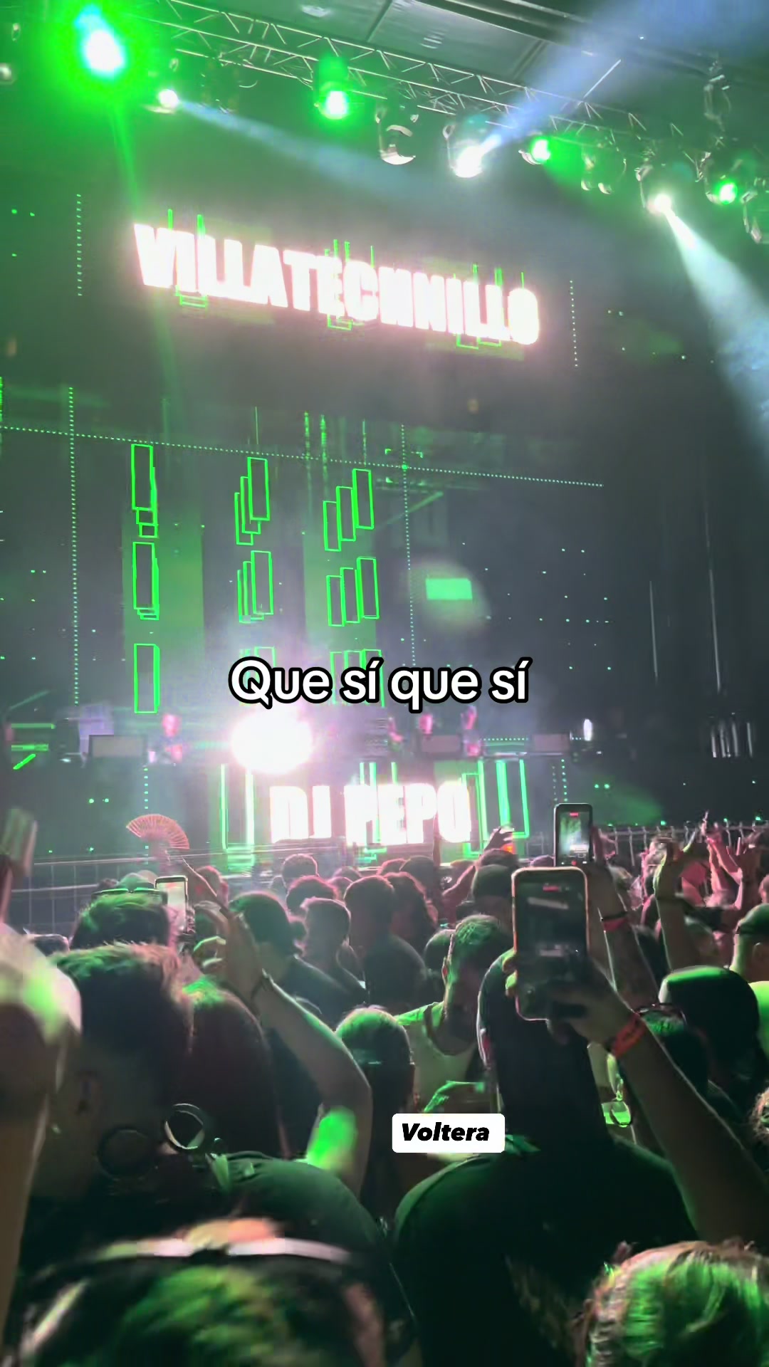 @El del techno en el tractor