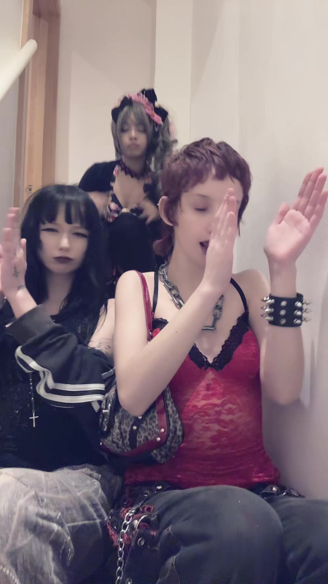 @🧟♀️