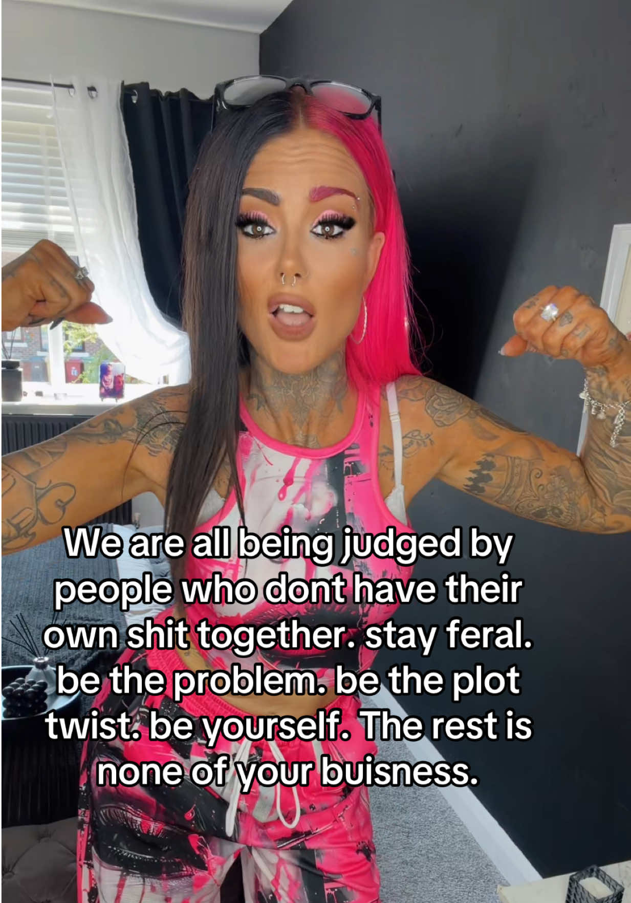 @𝐼𝓃𝓀𝑒𝒹_𝓂𝒶𝓂𝒶𝟥𝟨 🖤💗