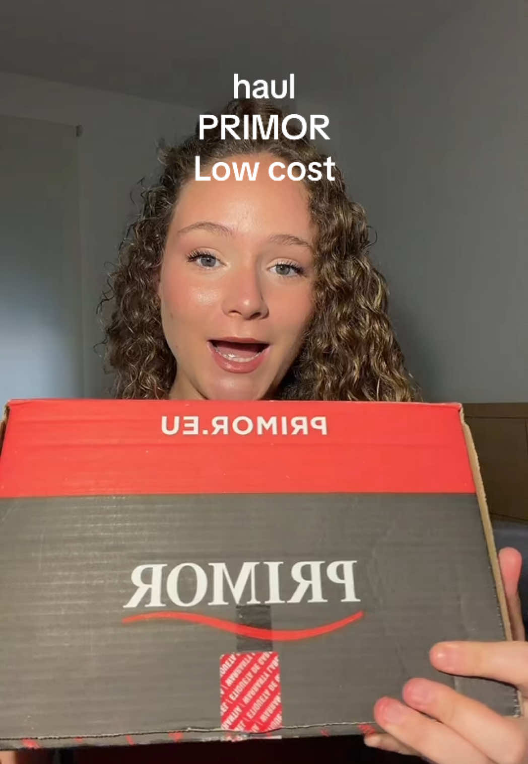 @laruuiz_