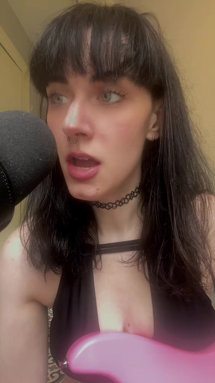 @Liv