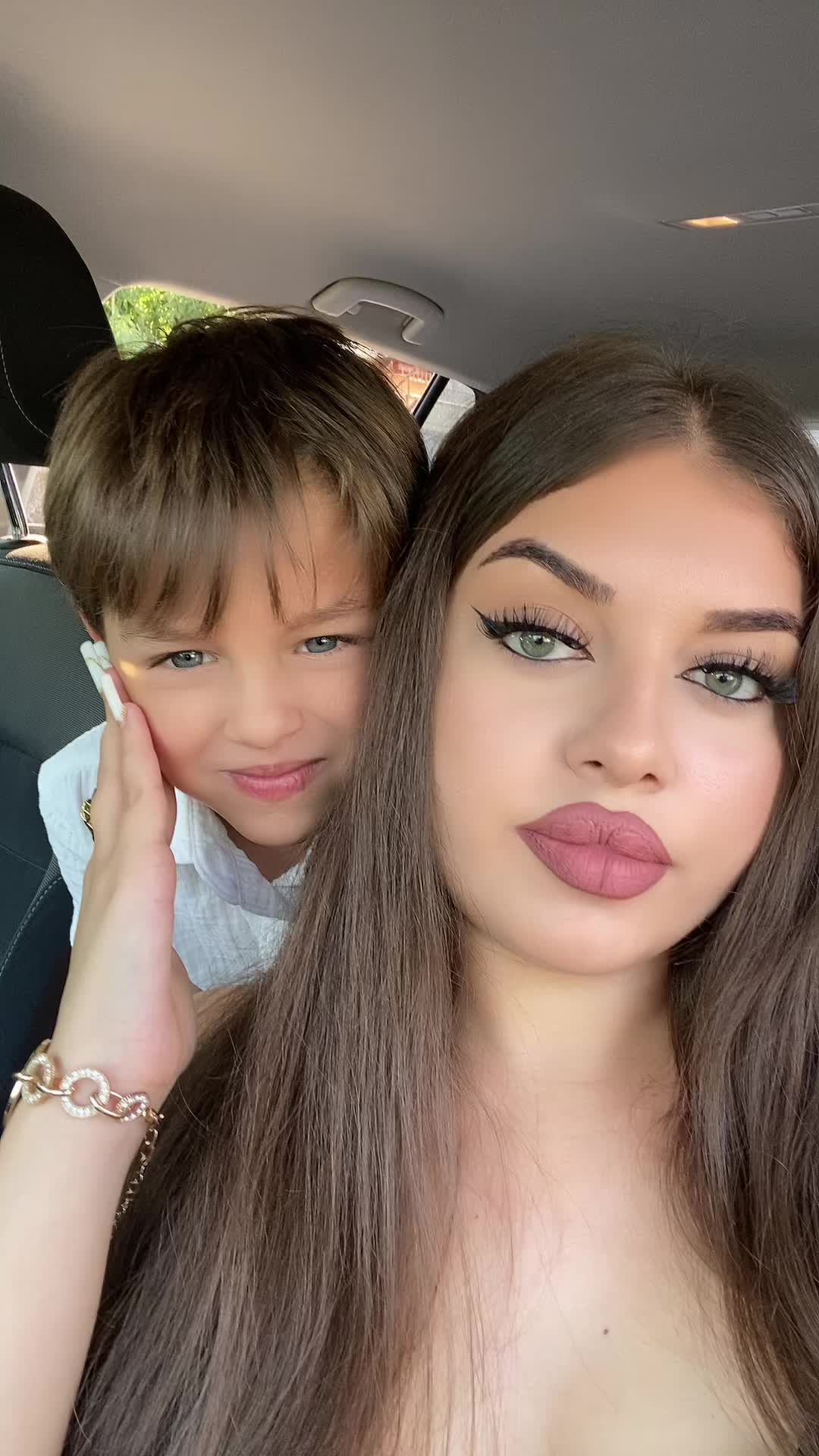 @nevi.17