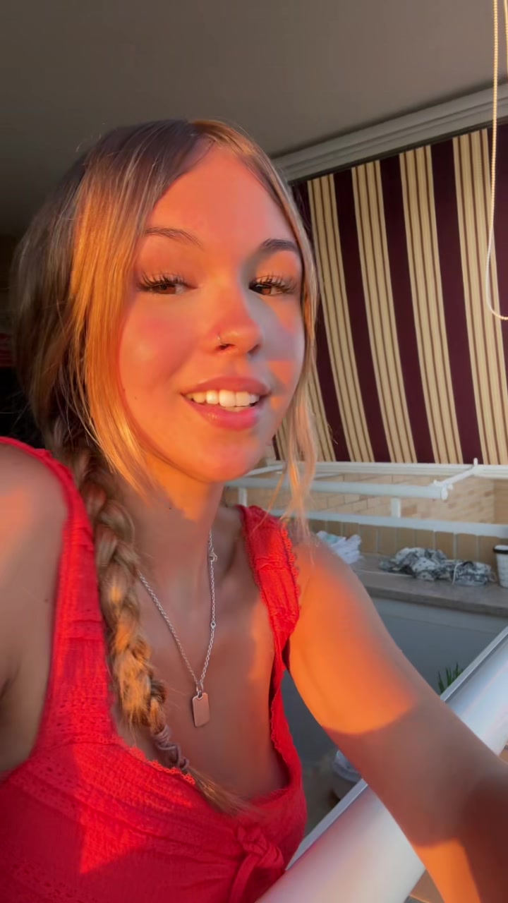 @dani🤑