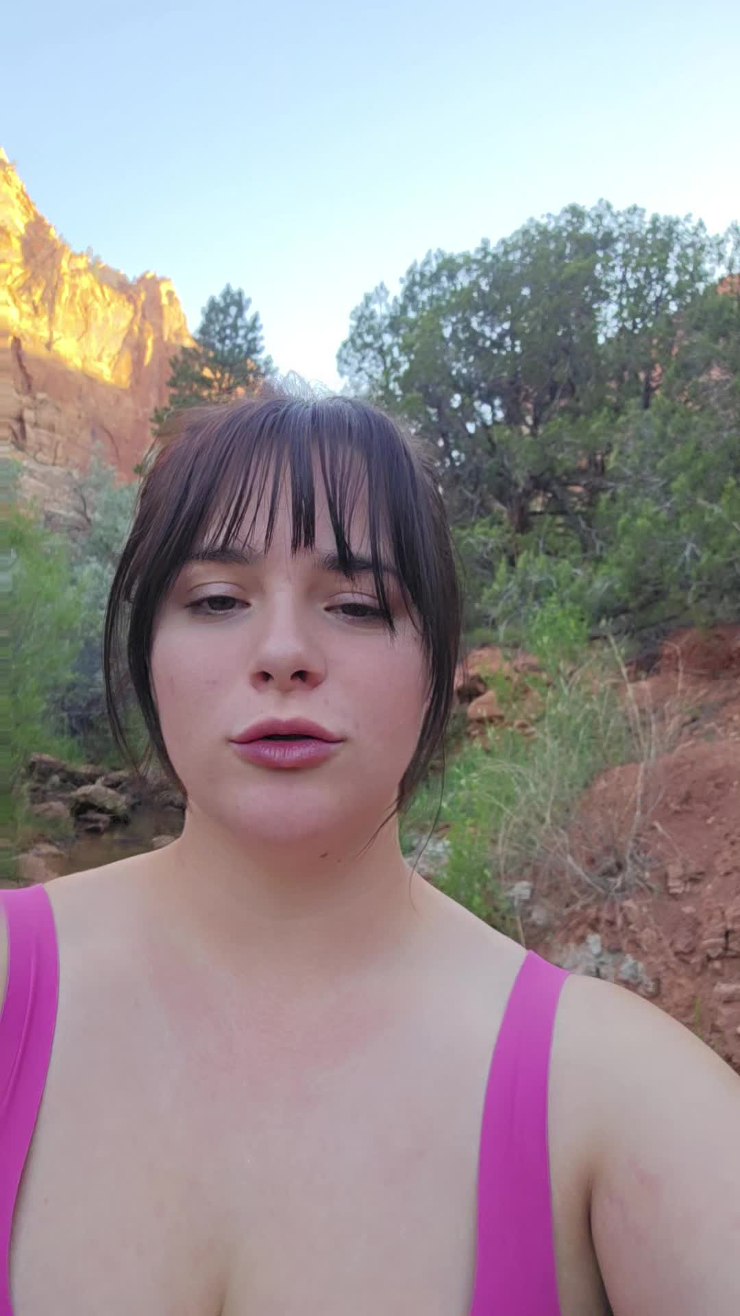@KatReam🦄🐬
