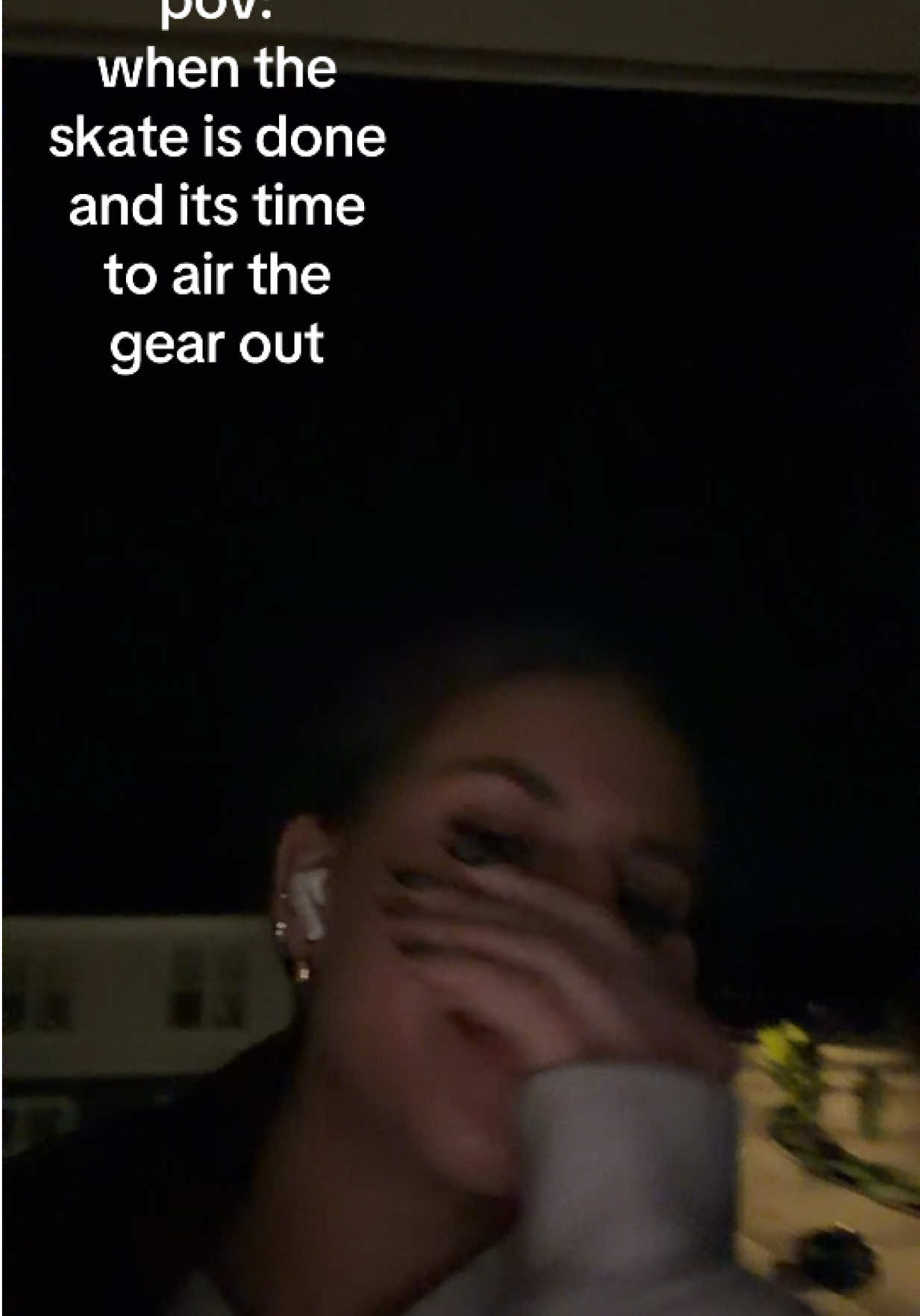 @???