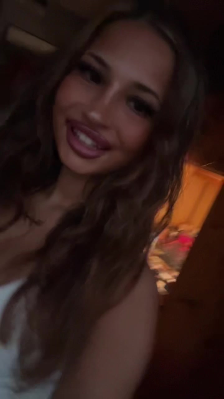@Hayleigh