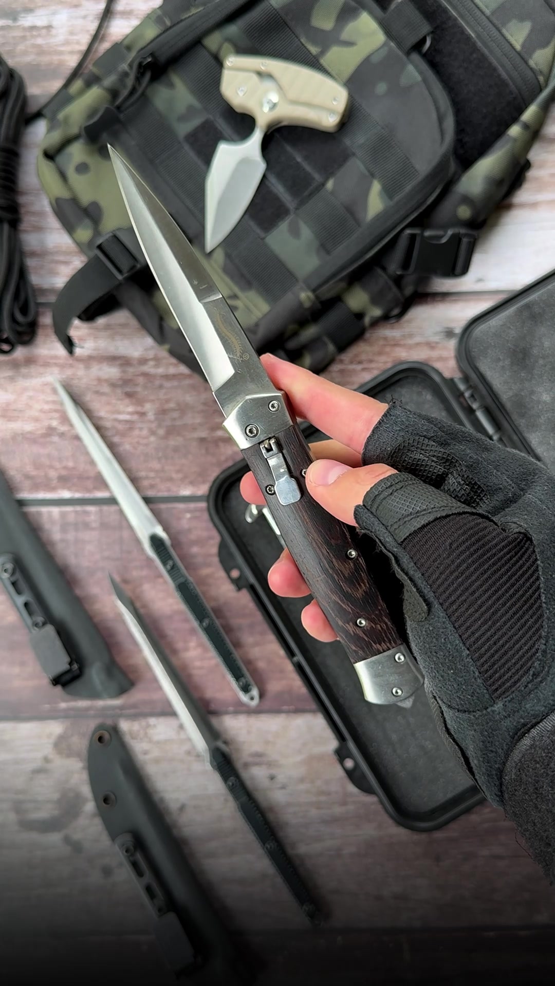 @survival.knives