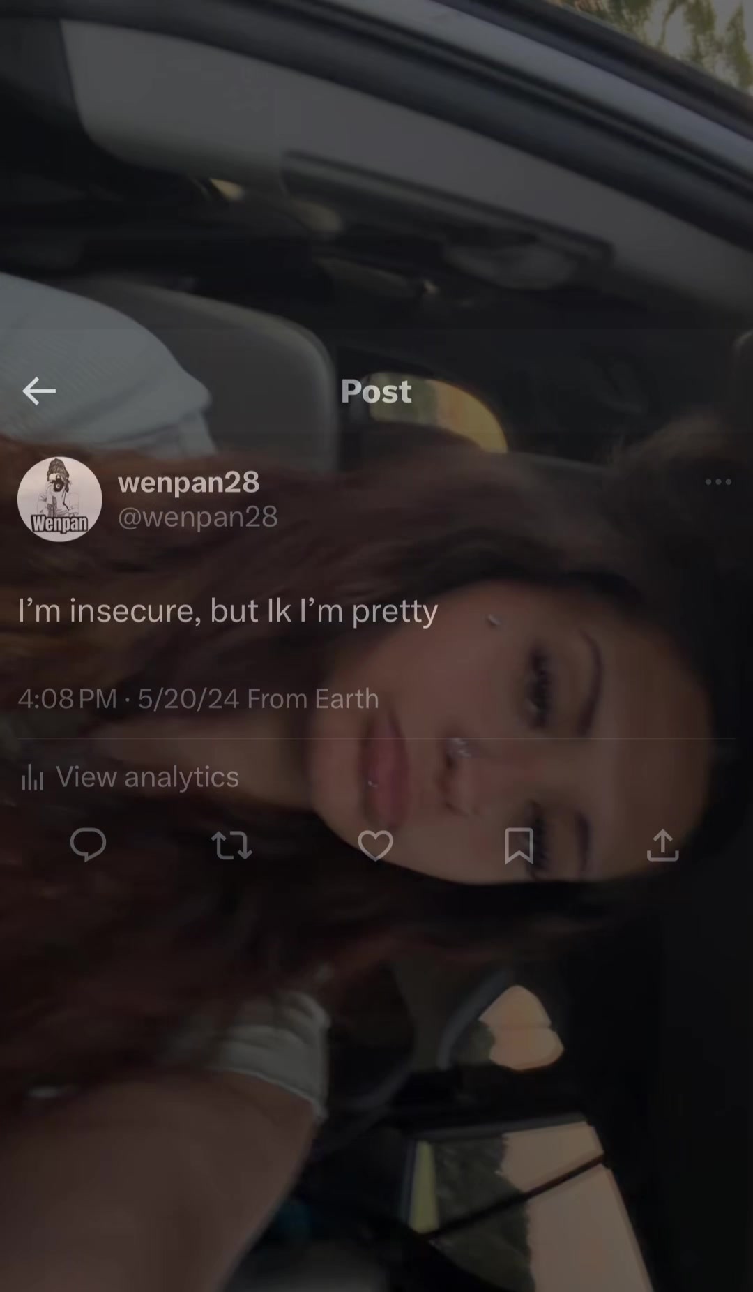 @Moni🪐🥀