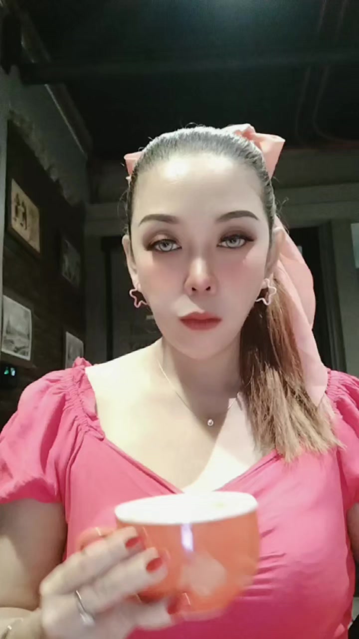 @incess Ayumi