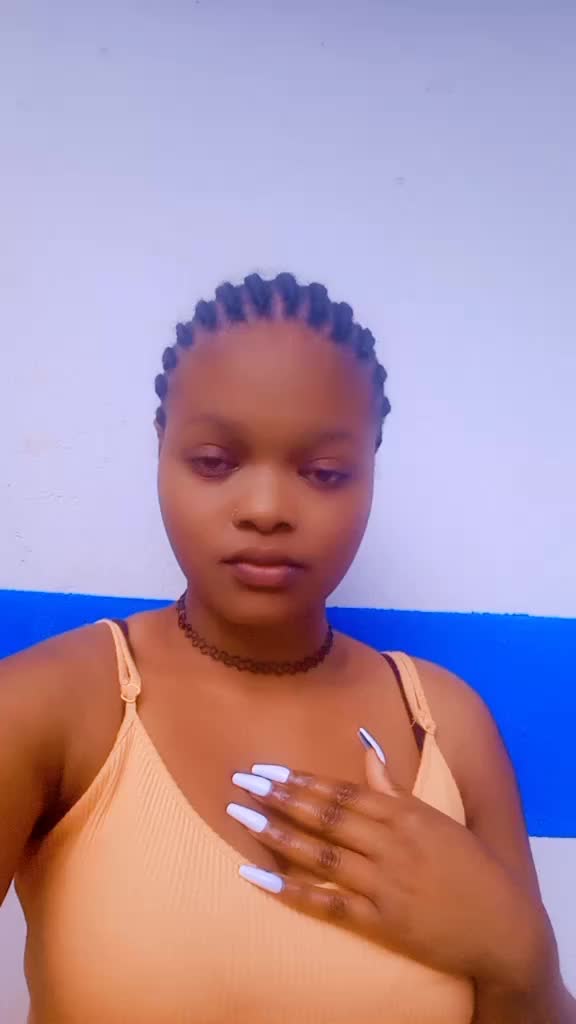 @Fashionable Dee 🥰