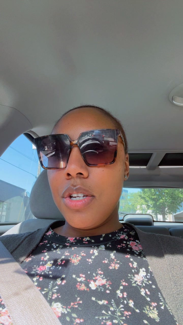 @Dee_Aleshanee