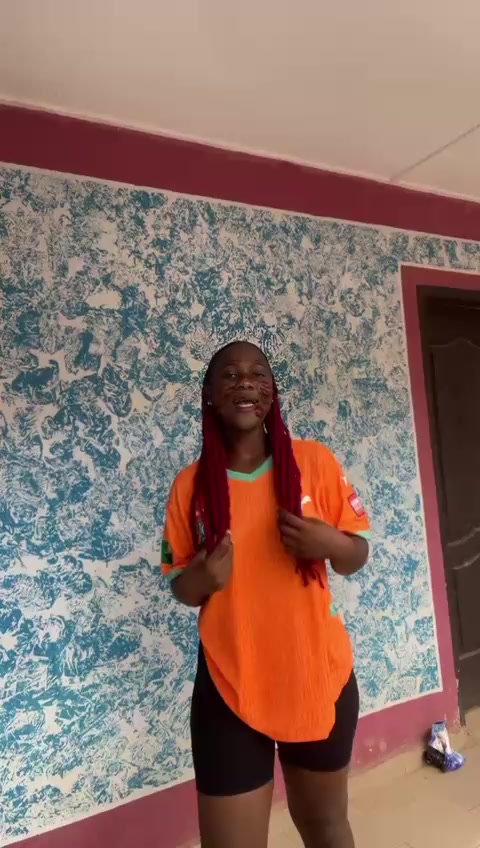 @CHEZ MISS HELENA 🛍💋🇨🇮