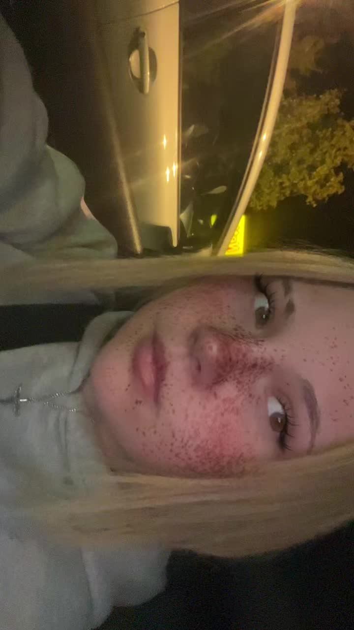 @xAngie