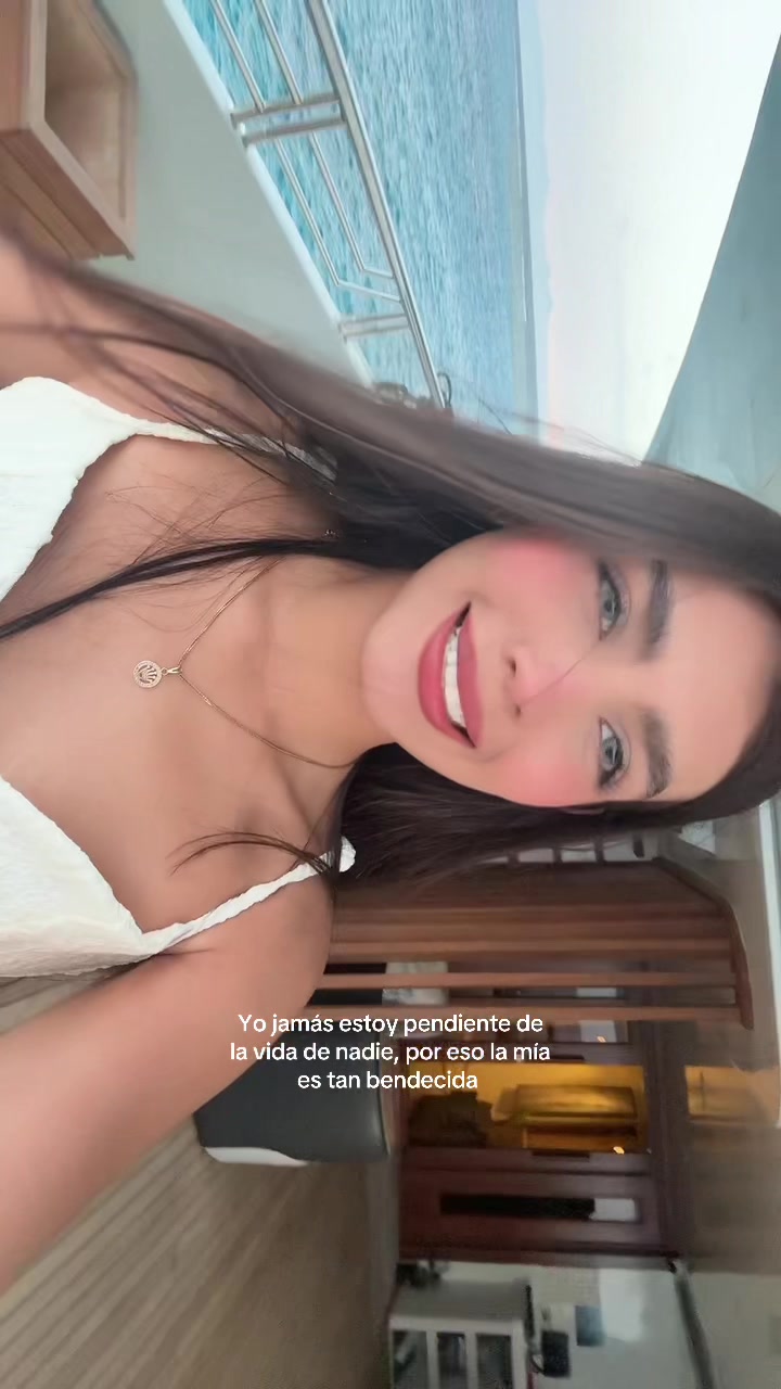 @valeriapinedape