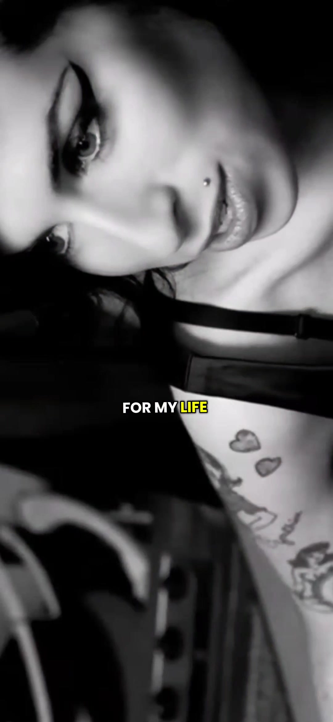 @🖤