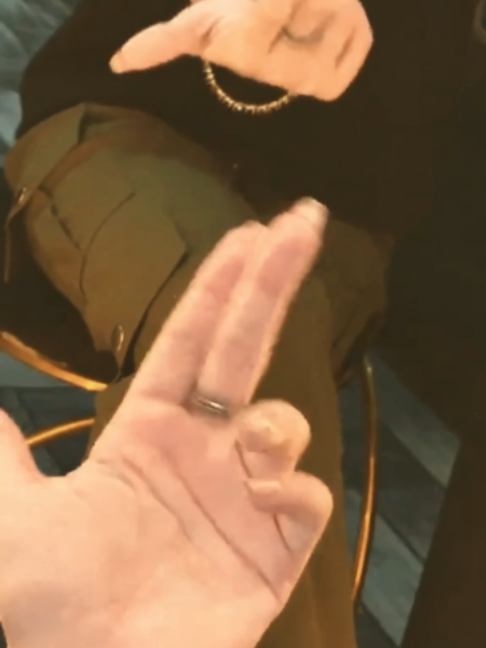 @โ๐ฐ๐๐_๐ด๐๐๐แฅซแญกแึแึ๐ฉ