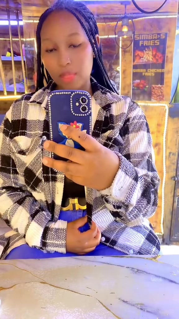 @iss 🦋mwende❣️📍🍫