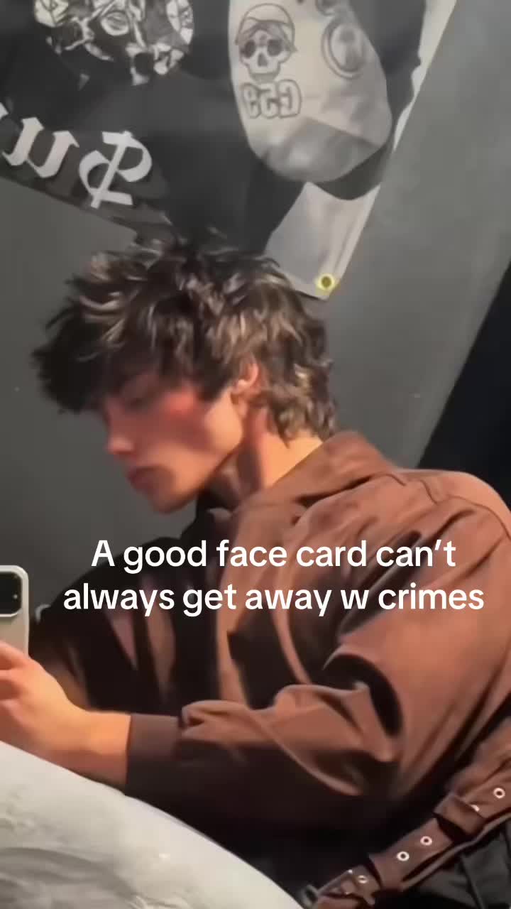 @Hullo