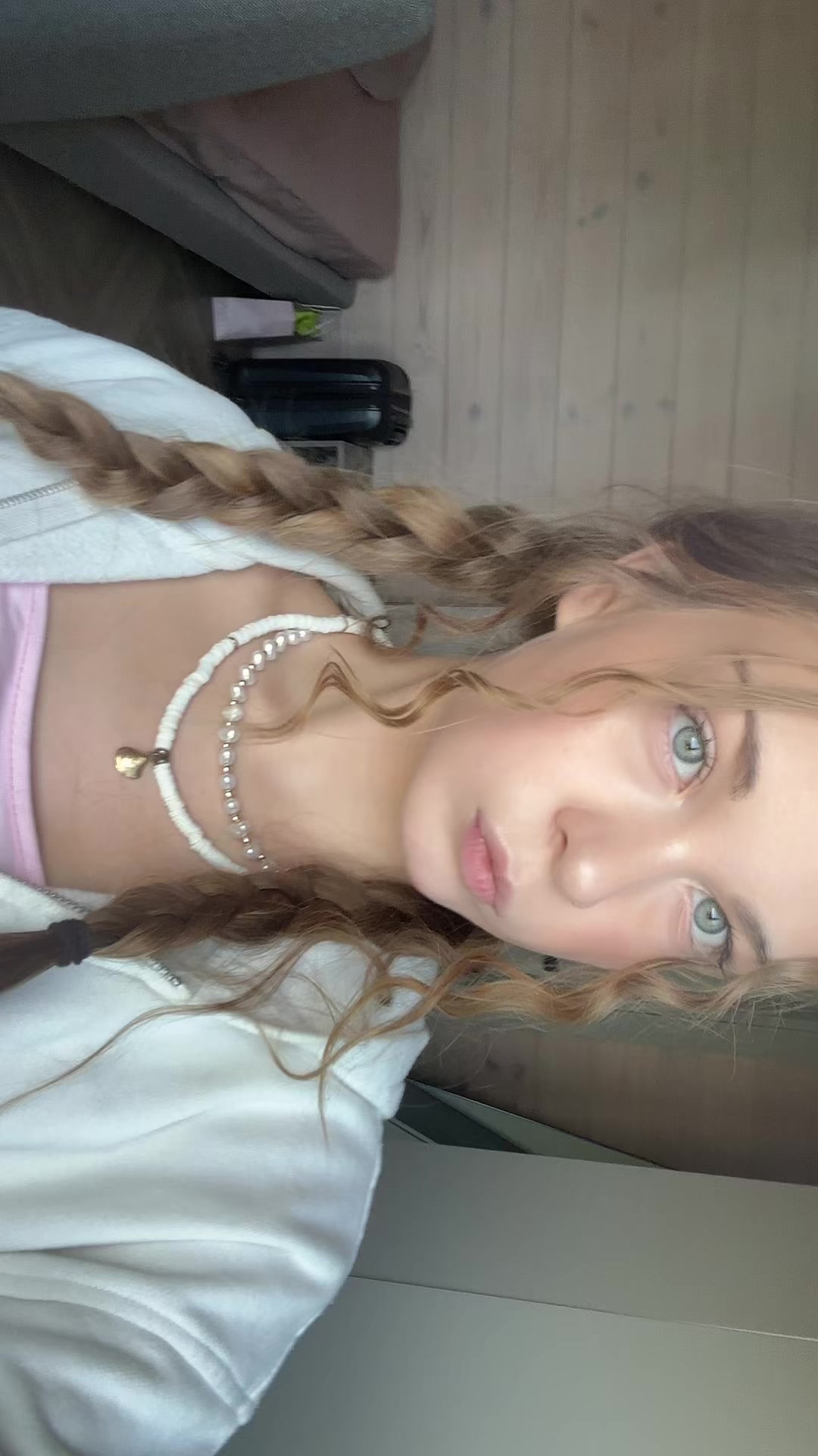 @eveleeshk